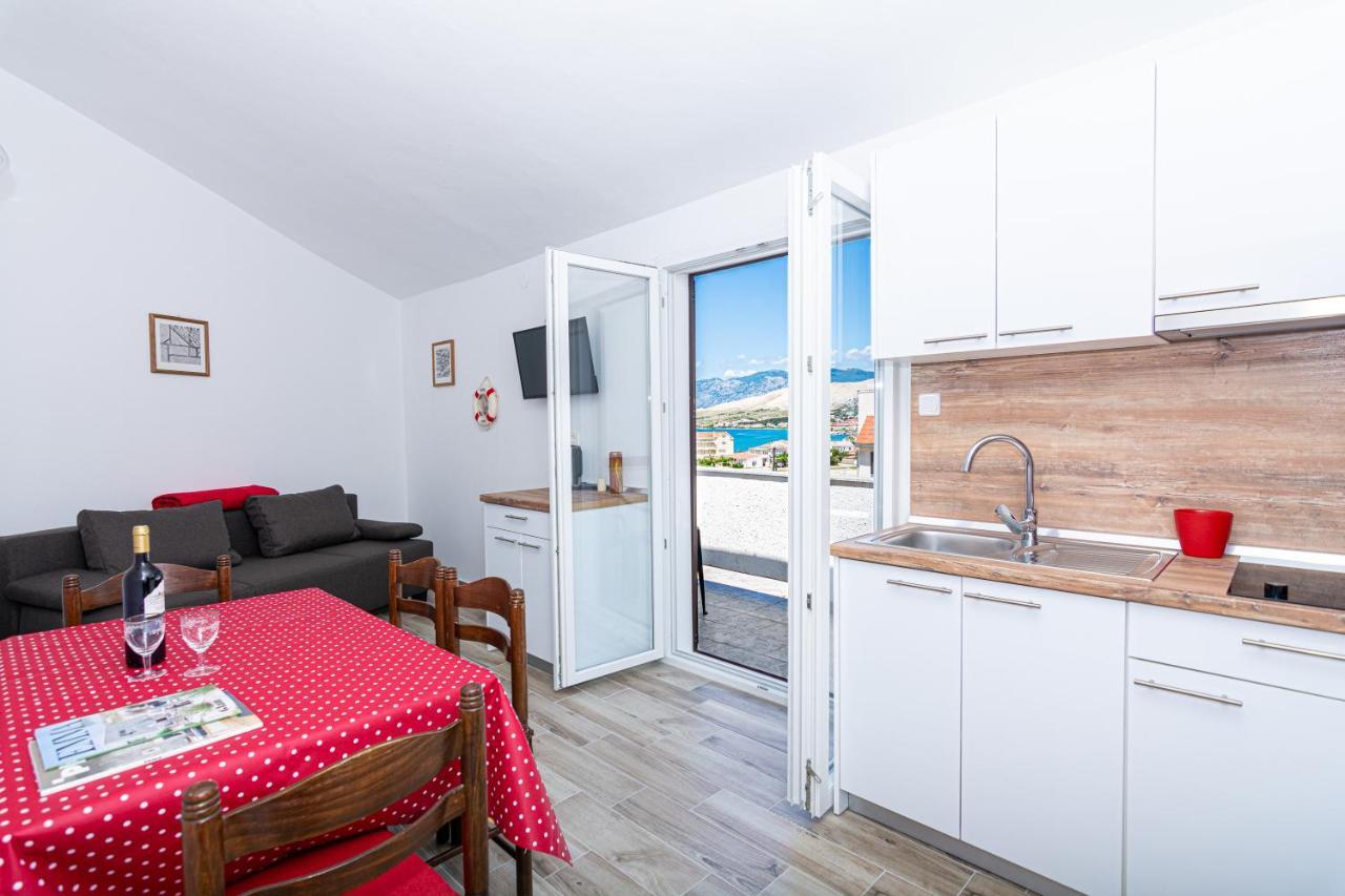 Apartment Plemić Pag Town Zewnętrze zdjęcie