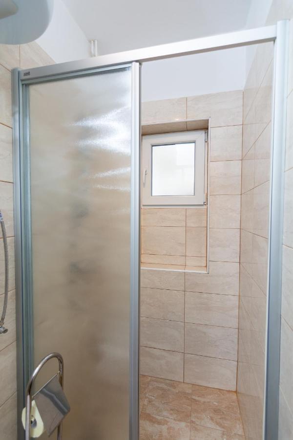 Apartment Plemić Pag Town Zewnętrze zdjęcie