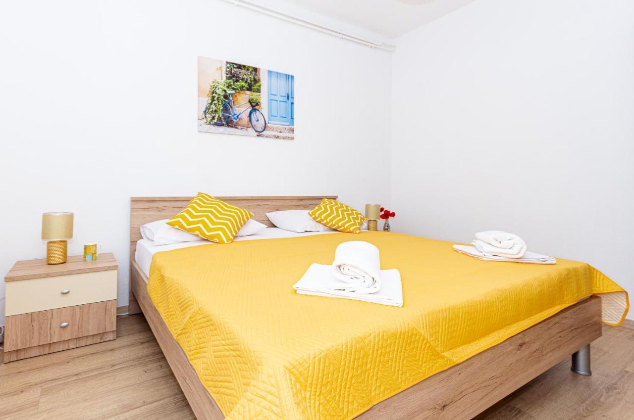Apartment Plemić Pag Town Zewnętrze zdjęcie