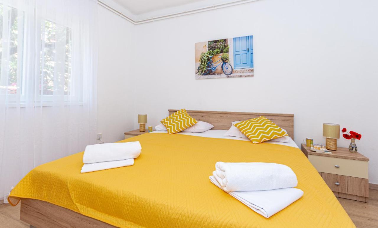 Apartment Plemić Pag Town Zewnętrze zdjęcie