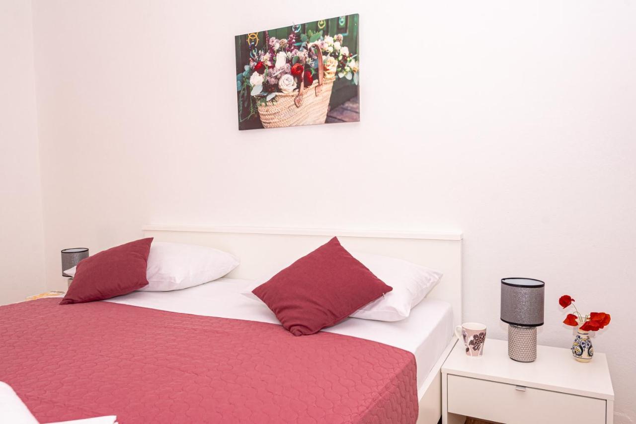 Apartment Plemić Pag Town Zewnętrze zdjęcie